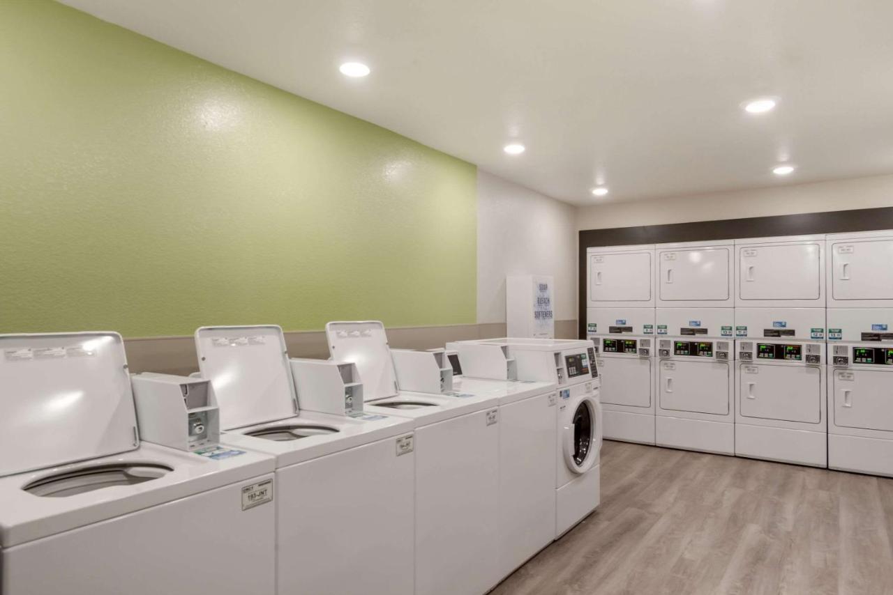 Woodspring Suites Colorado Springs North - Air Force Academy Екстериор снимка
